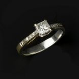 A diamond single stone ring