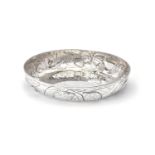 An Italian silver coloured shallow fruit bowl by Gabriella Gonnelli