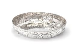 An Italian silver coloured shallow fruit bowl by Gabriella Gonnelli