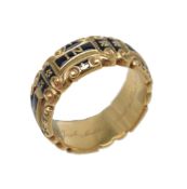 A Victorian gold and black enamel mourning ring