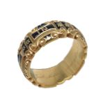 A Victorian gold and black enamel mourning ring