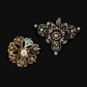 A two colour floral spray brooch