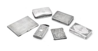 Five items of small silver