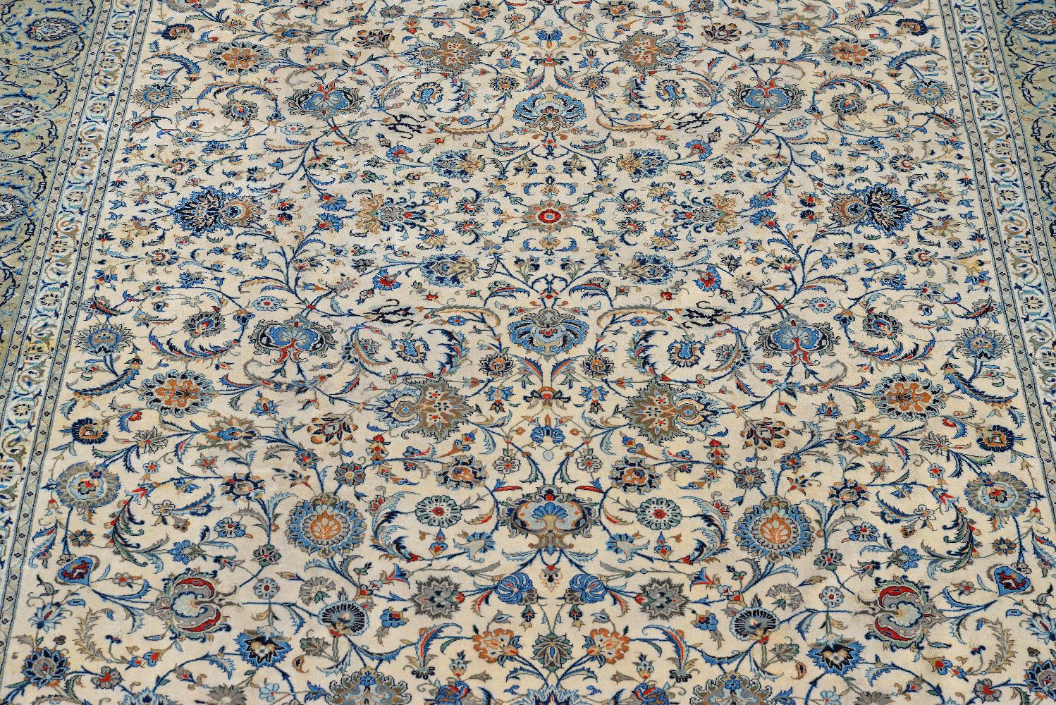 A Kashan carpet - Image 2 of 2