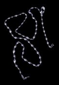 A diamond long chain