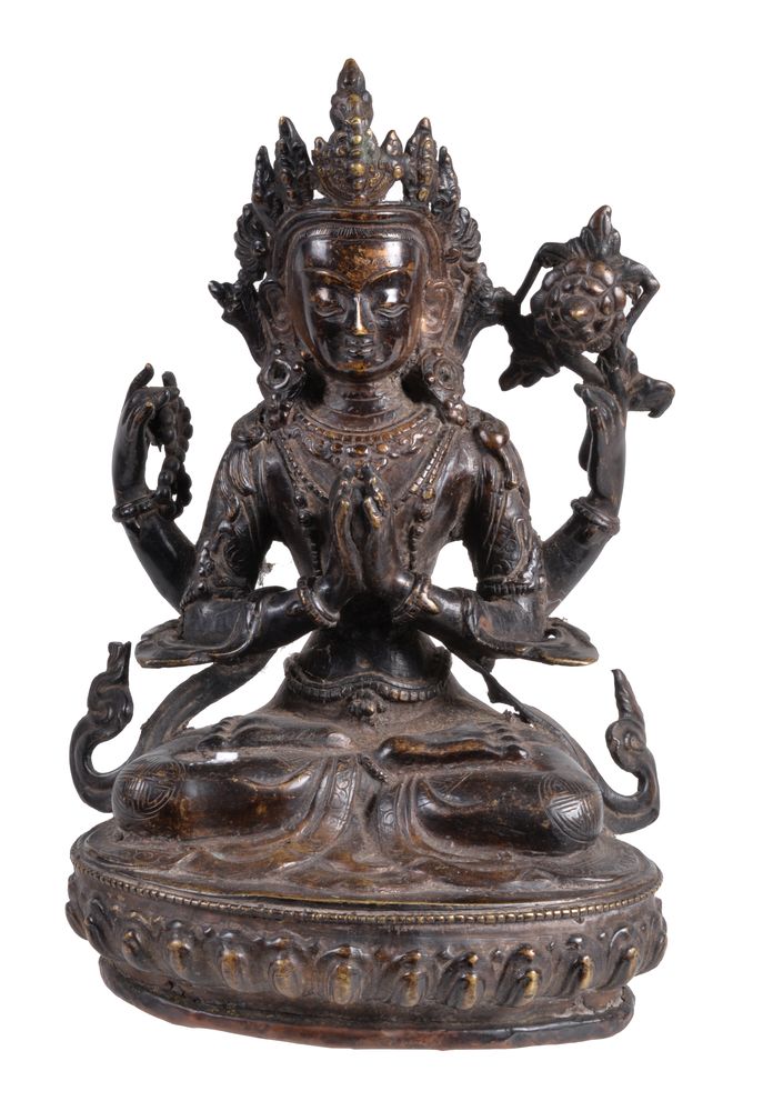 Three bronze or copper alloy figures of Bodhisattvas - Image 8 of 10