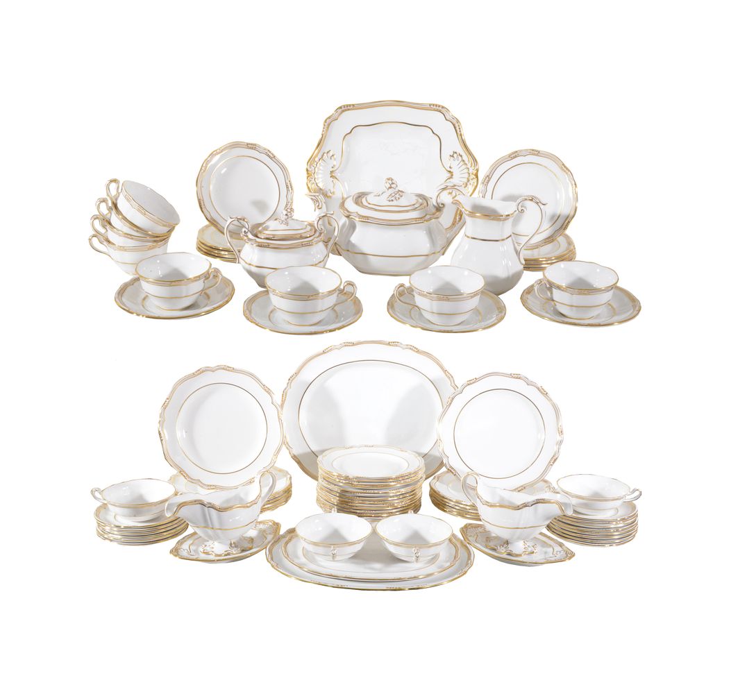 A modern Spode porcelain 'Sheffield' pattern part dinner and tea service