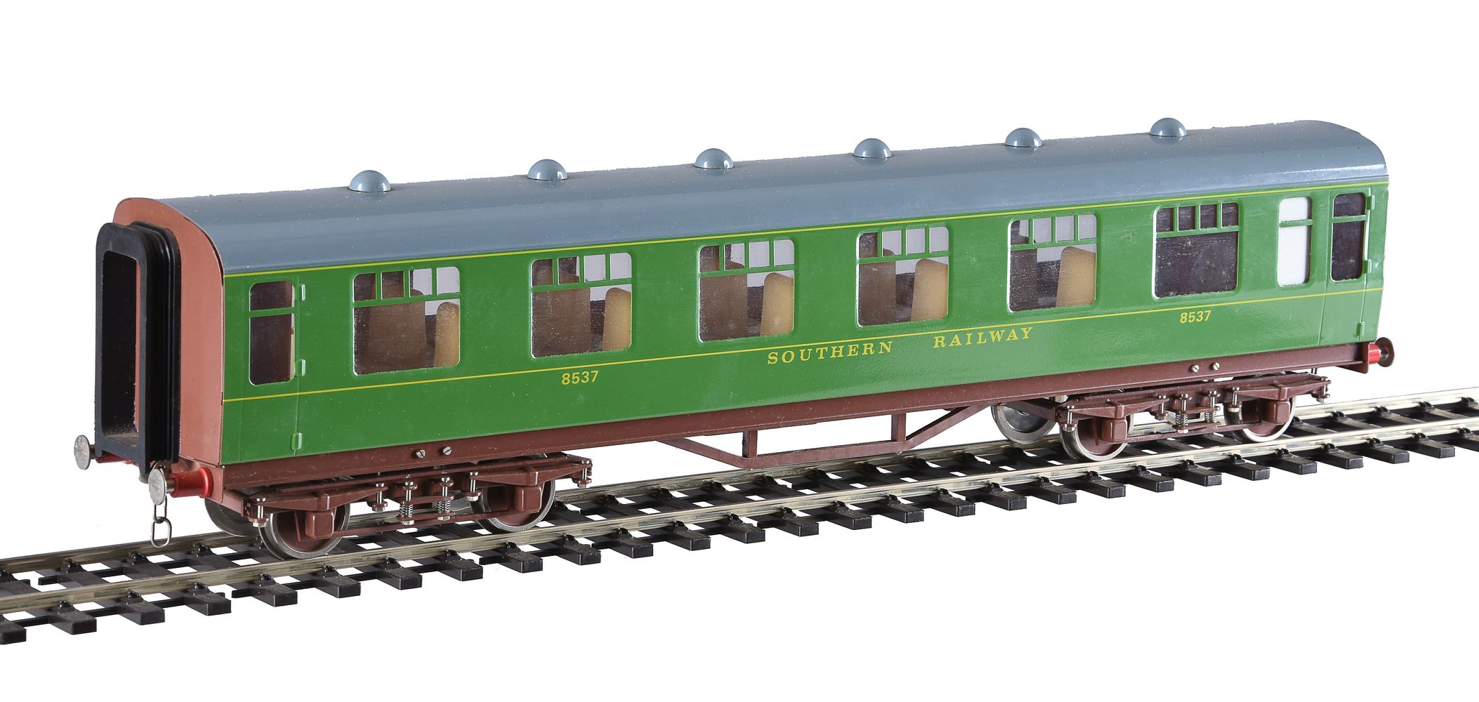 A collection of SR twin bogie suburban and corridor coaches - Image 6 of 6