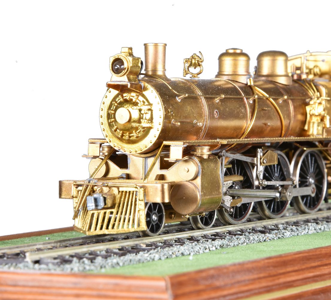 A HO gauge brass model of a Great Northern Railroad Class H-4 4-6-2 Pacific tender locomotive - Image 2 of 3