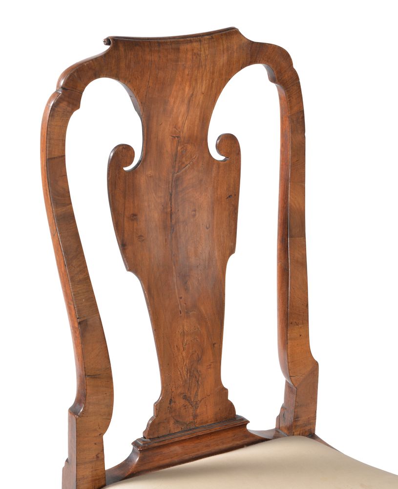 A Dutch walnut and marquetry chair - Image 4 of 5