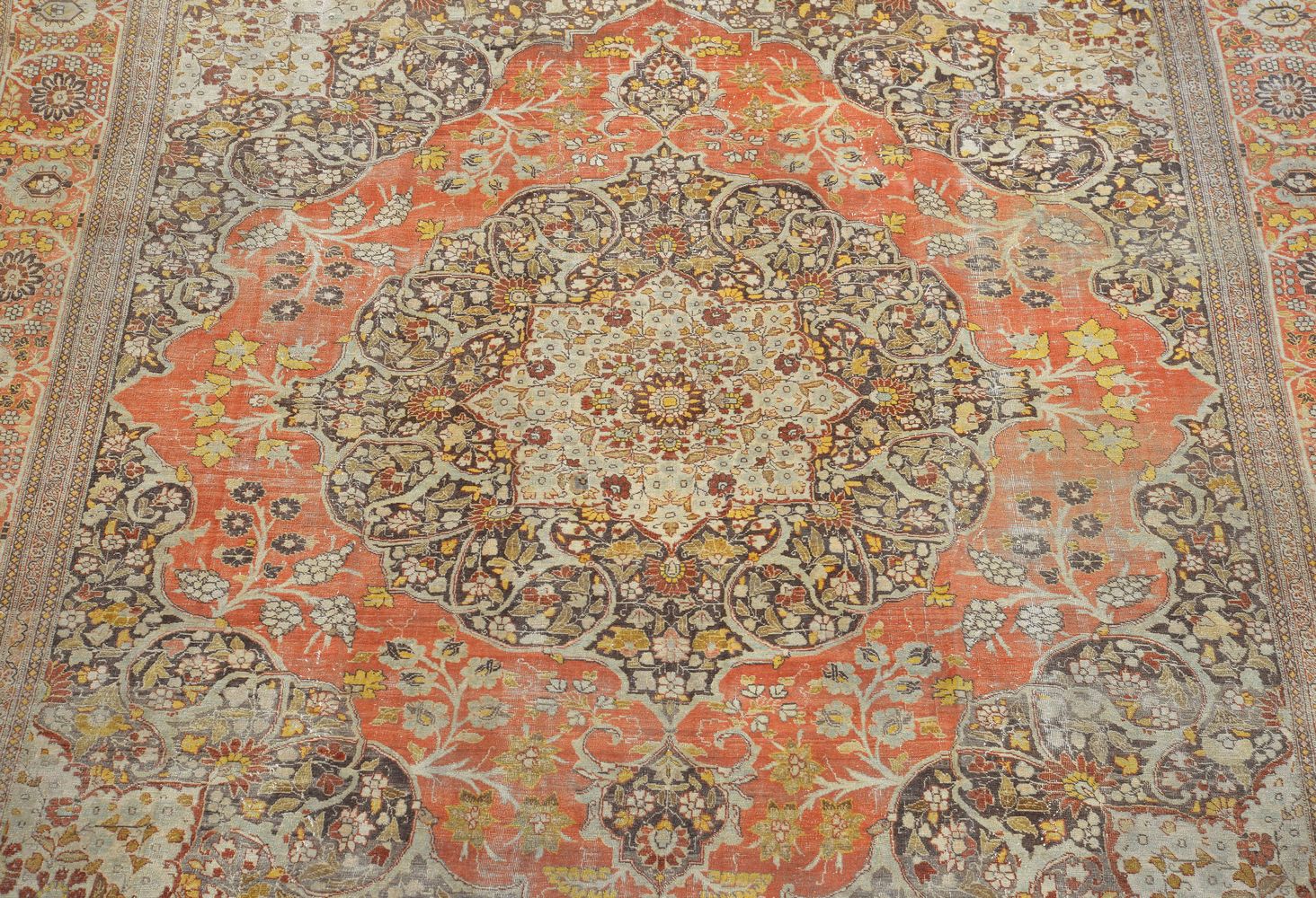 A Tabriz hadjijalili carpet - Image 2 of 2