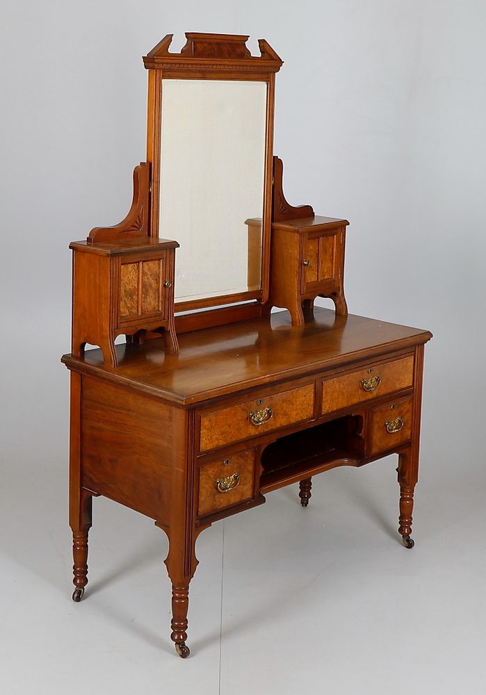 A late Victorian walnut and burr walnut dressing table - Image 3 of 3