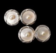 ϒ A pair of mid 20th century pearl and mother of pearl cufflinks