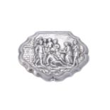 A Continental silver shaped oval snuff box