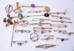 A collection of antique bar brooches