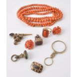 A graduated coral bead necklace