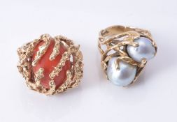 ϒ A coral, corallium rubrum ring