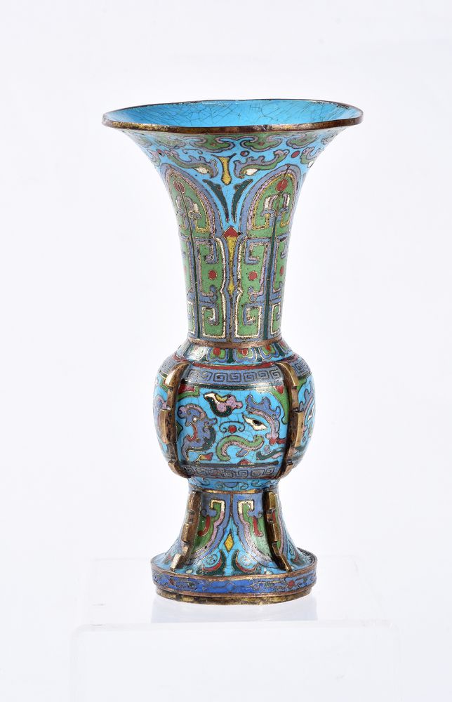 A Chinese cloisonné enamel beaker vase - Image 2 of 4