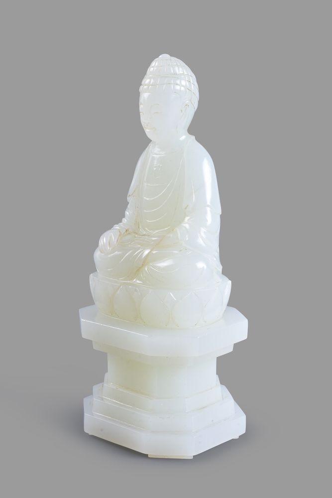 A white jade figure of buddha - Image 2 of 4