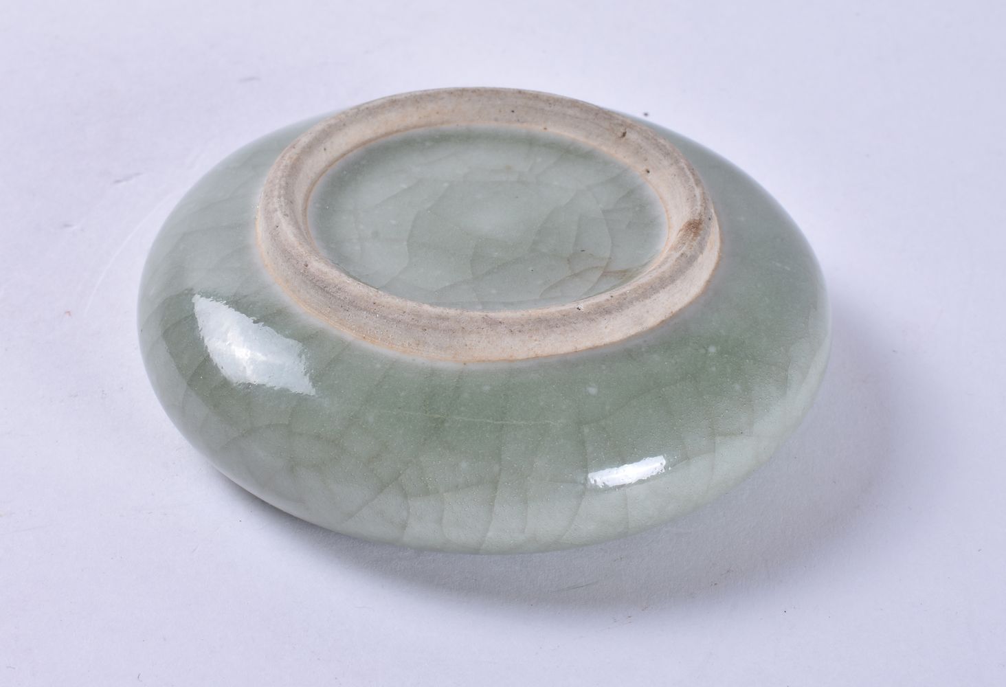 A Chinese celadon crackle glazed water pot - Image 5 of 5