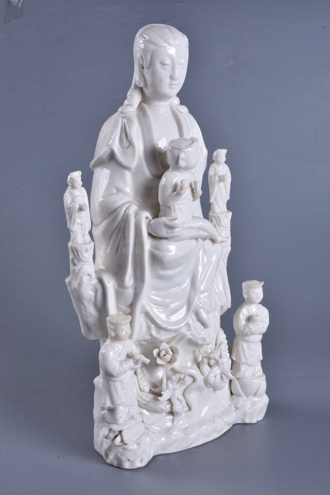 A Chinese Dehua group of Quanyin and child - Image 2 of 11