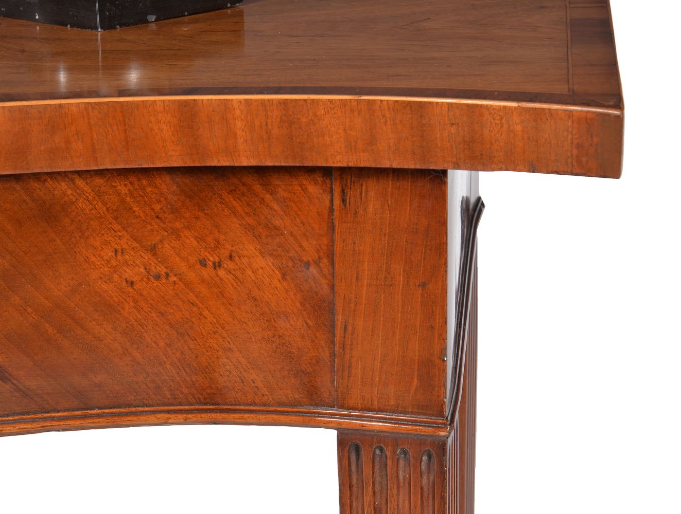 A George III mahogany serpentine fronted serving table, circa 1780 - Image 2 of 4