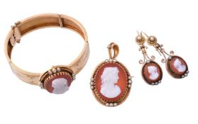 A late 19th century hardstone cameo suite