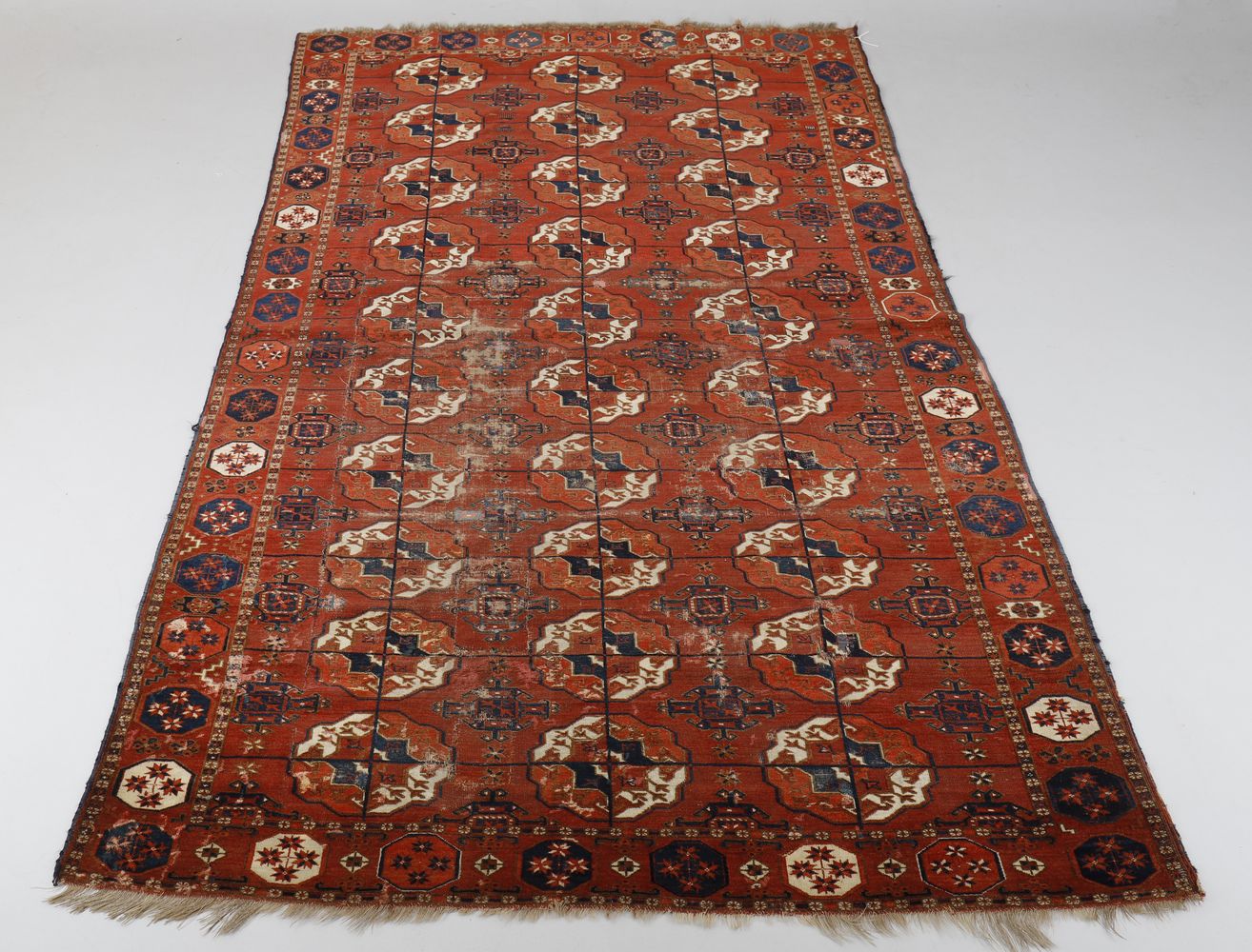 A Turkmen Tekke carpet