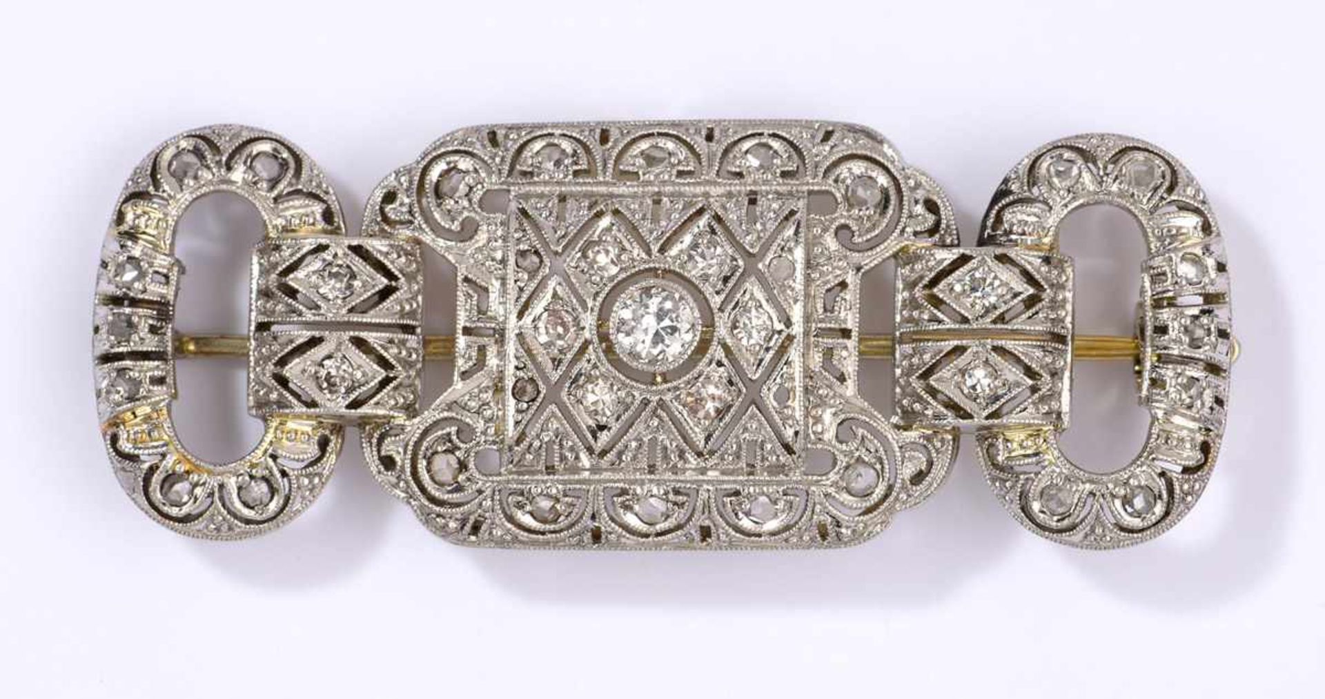 Art Deco-Brosche Erstes Drittel 20. Jhdt.Platin. Diamantbesatz. 4,5 x 1,7 cm.