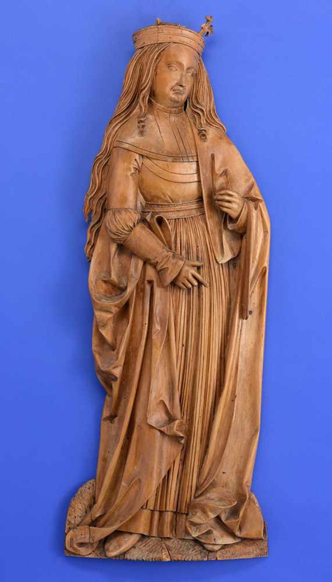 Fränkisches Relief einer Heiligen Um 1500Lindenholz, alt lasiert. H 80 cm.