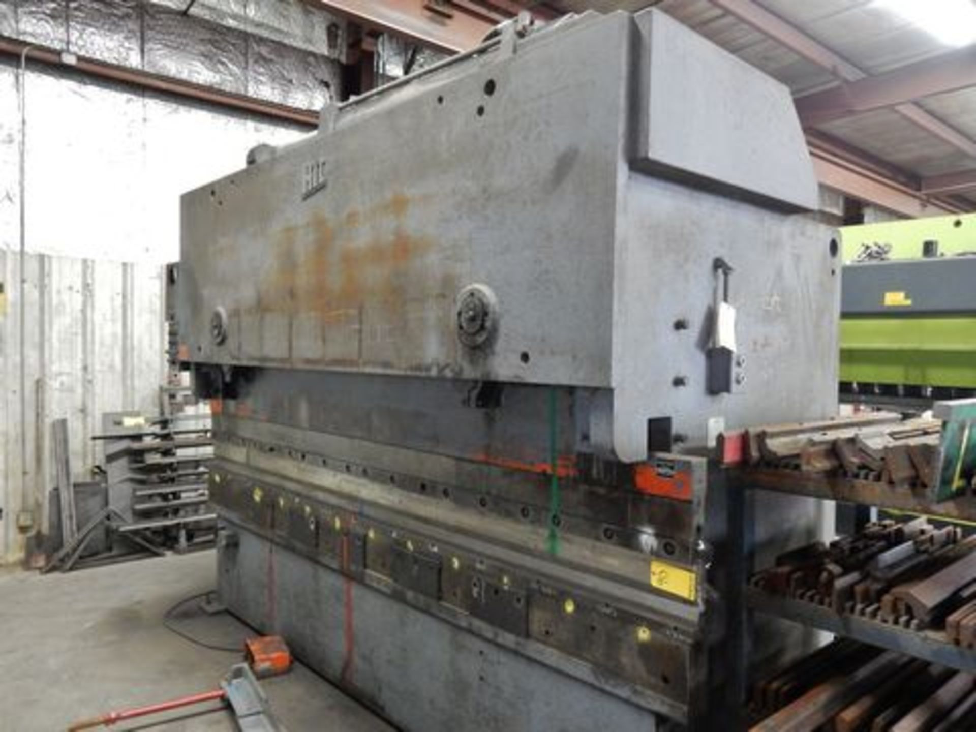 HTC HYD. PRESS BRAKE, 150 TON X 12' CAP.