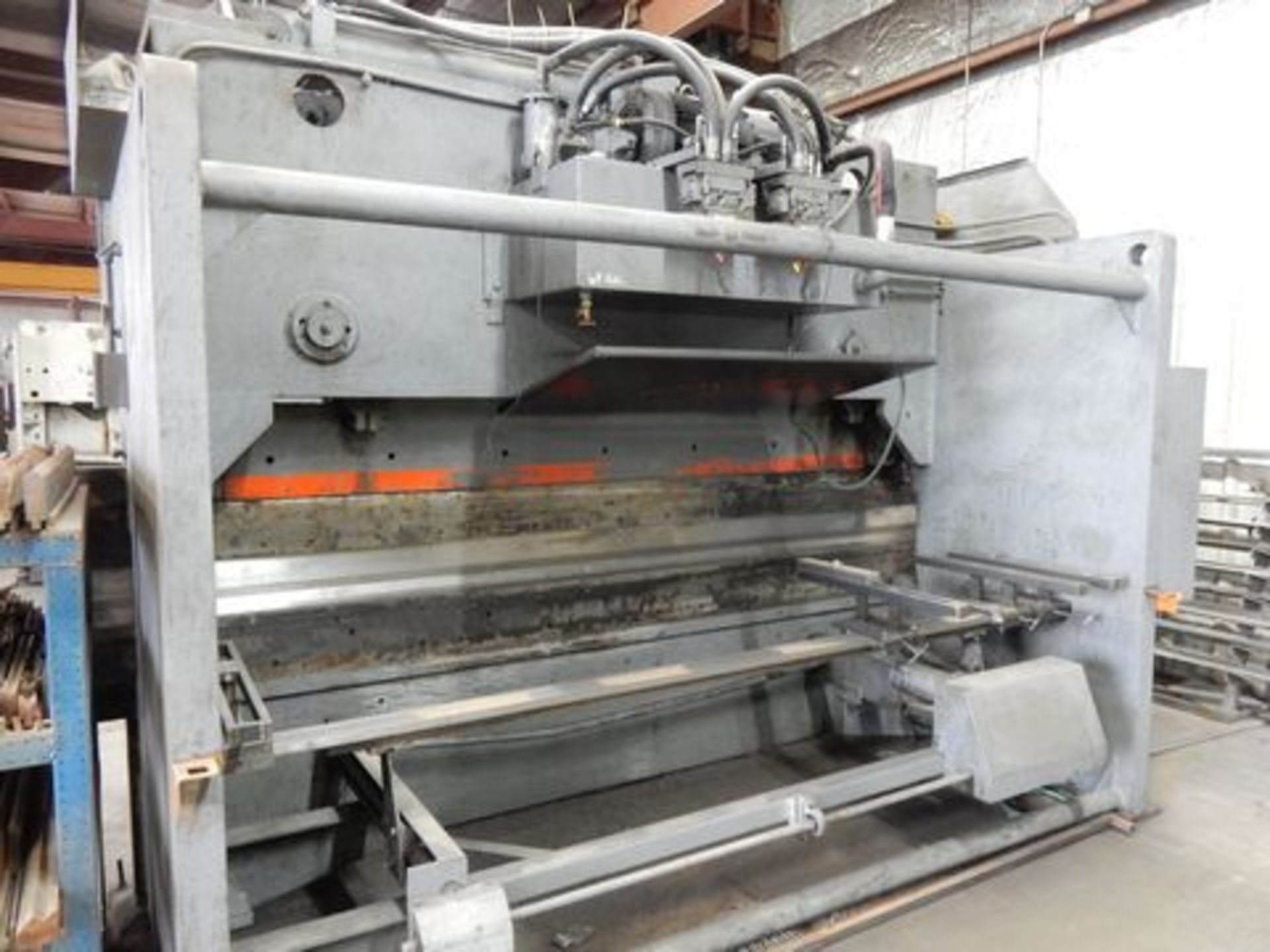 HTC HYD. PRESS BRAKE, 150 TON X 12' CAP. - Image 5 of 6