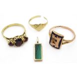 Gold three stone garnet ring, gold mounted malachite pendant, hallmarked 9ct,