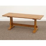 Craftsman made oak rectangular coffee table,