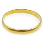 22ct gold wedding band, halllmarked, approx 2.