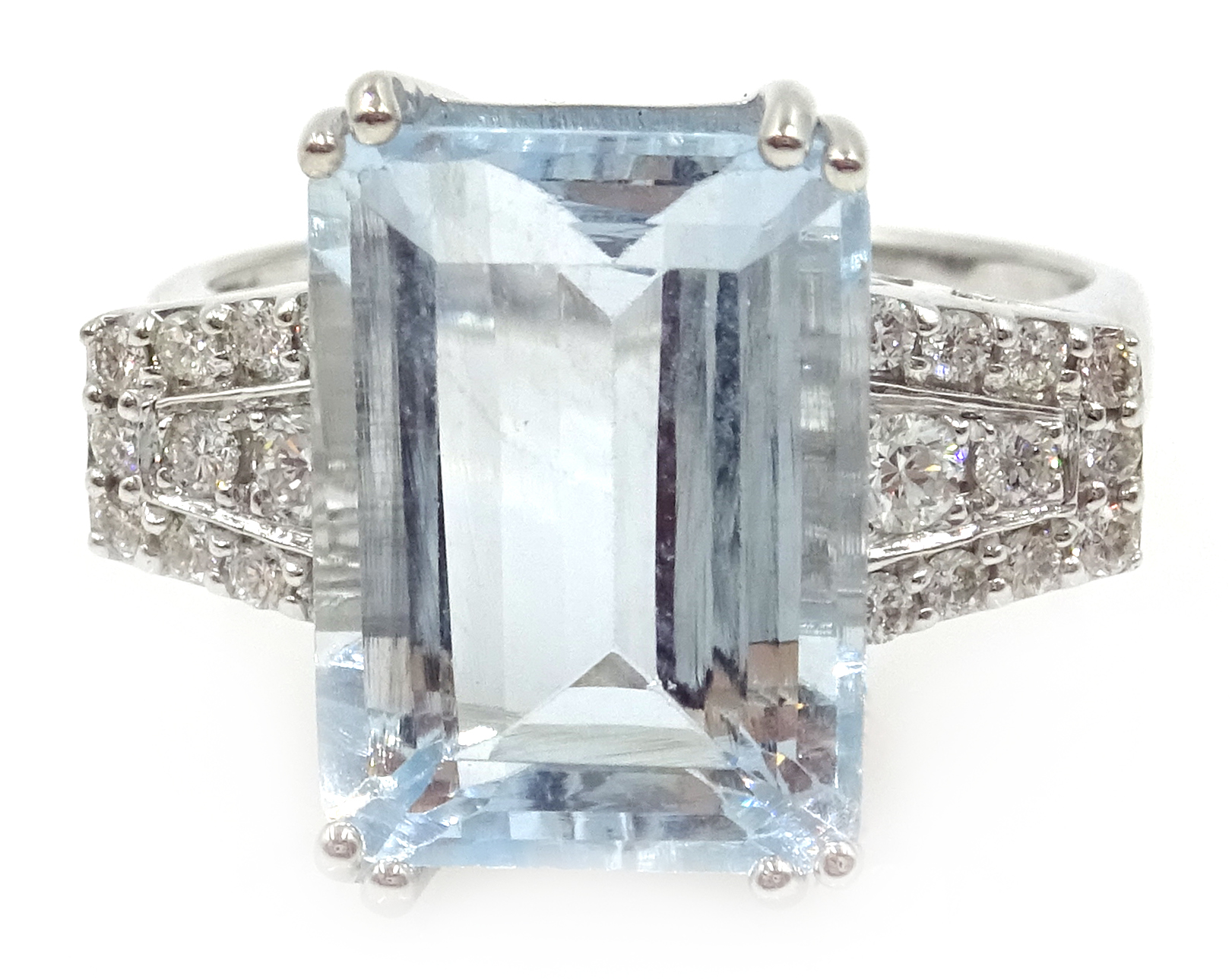 18ct white gold (tested) aquamarine and diamond ring, aquamarine approx 6.