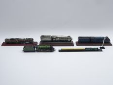 Bachmann OO Gauge LNER locomotive and tender,