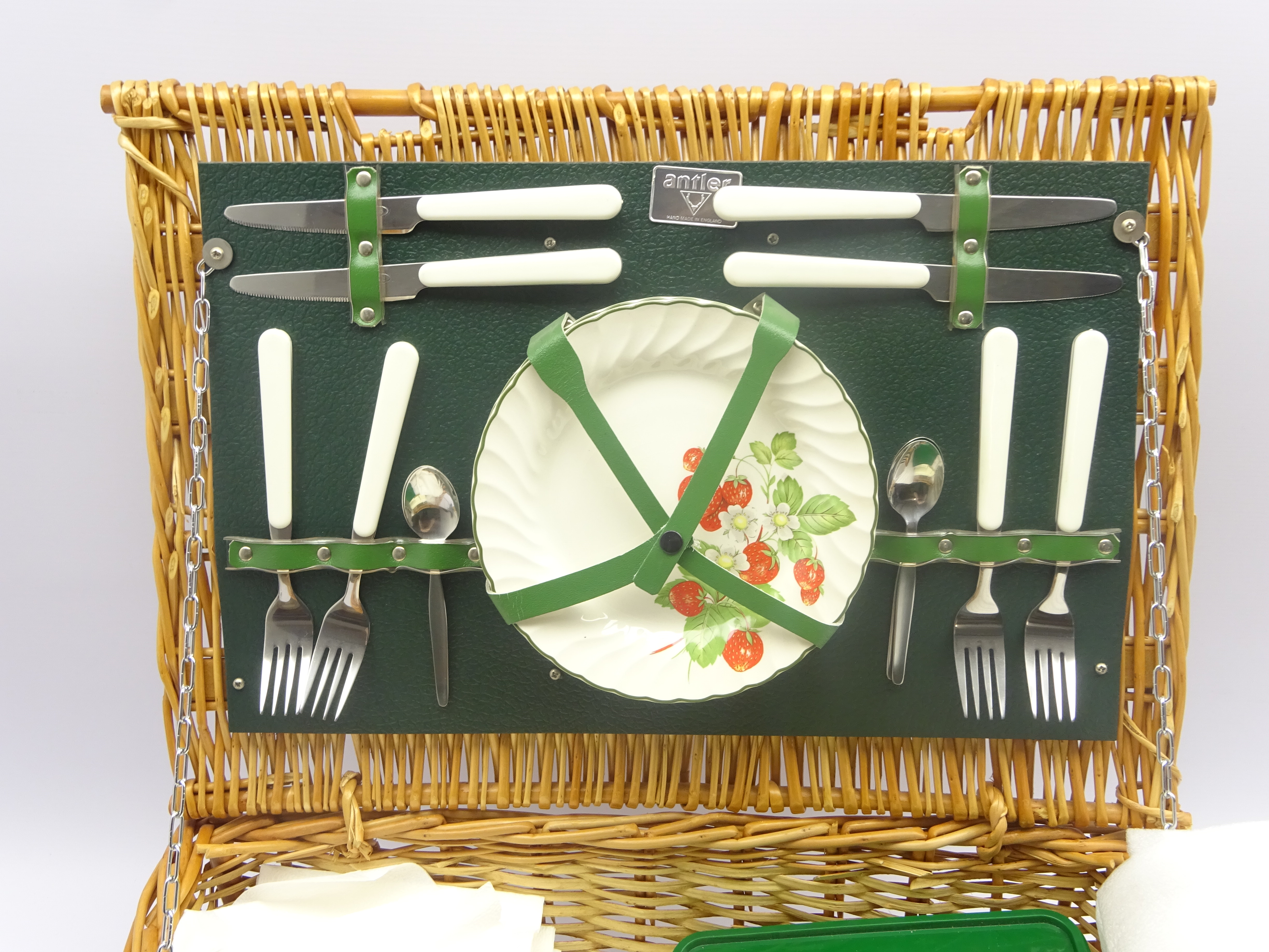 Antler wicker picnic hamper for four settings, - Image 3 of 4