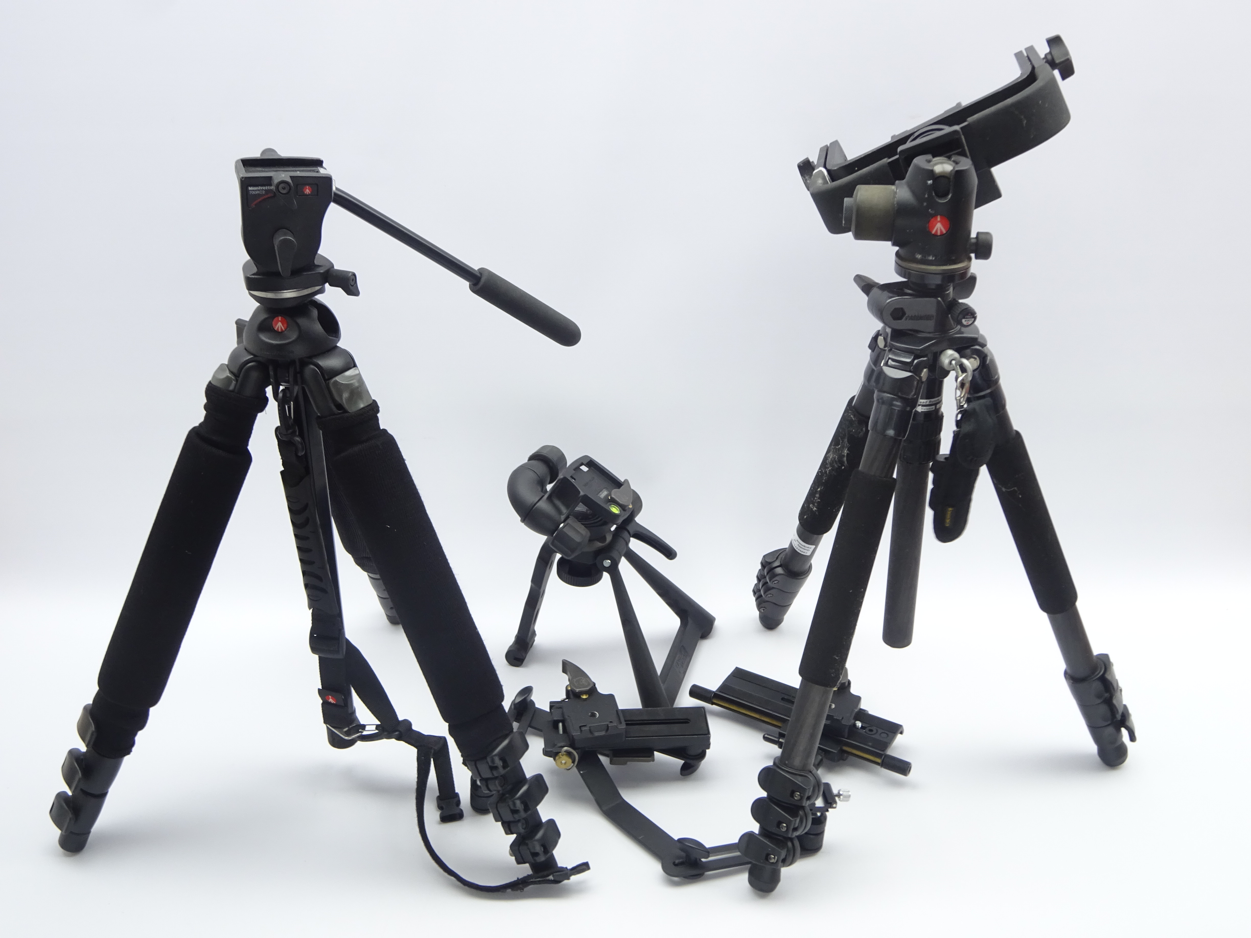 Manfrotto 700RC2 head on tripod,