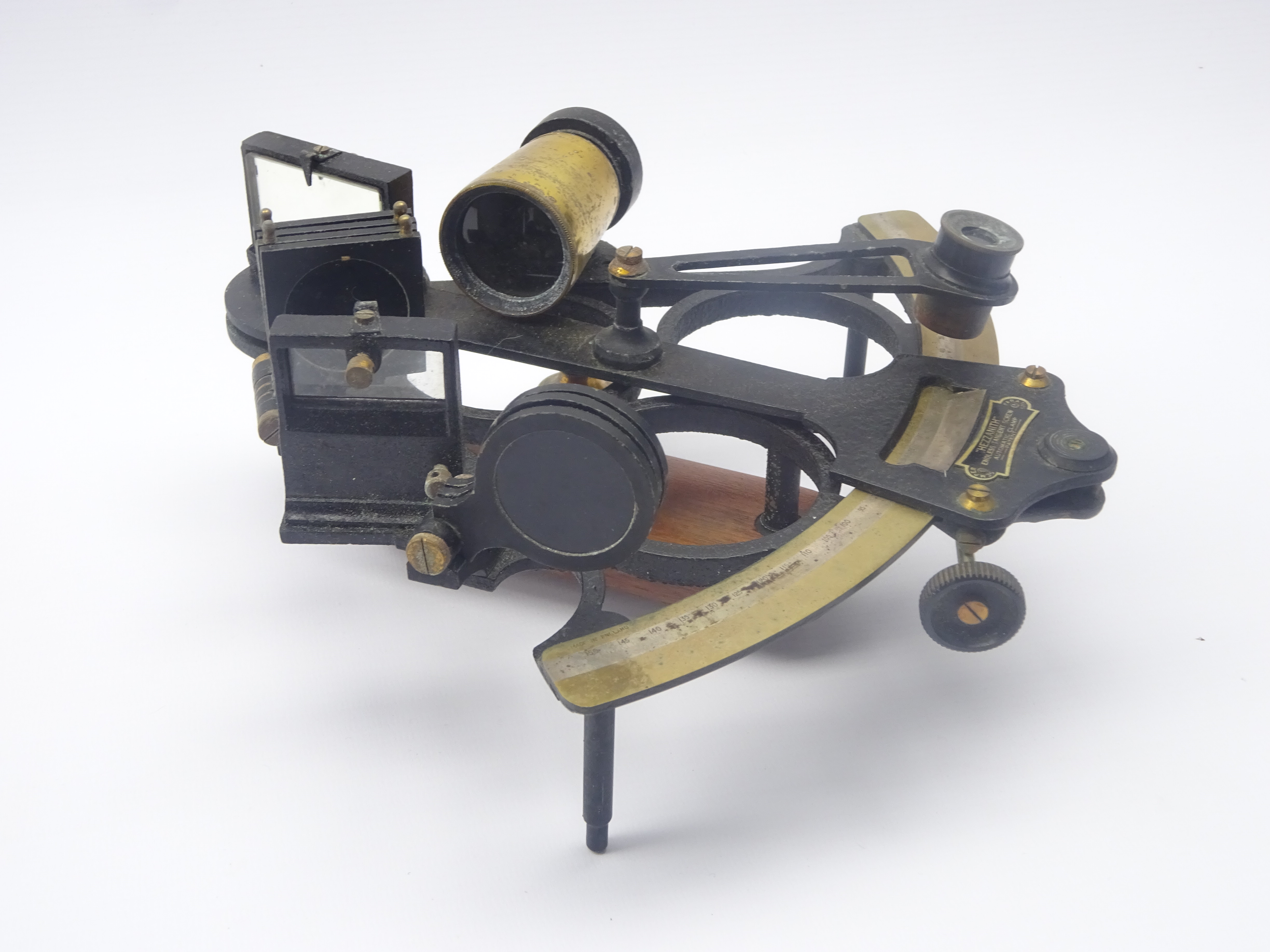 WW2 period sextant by The Hezzanith Instrument Works No. - Image 5 of 6