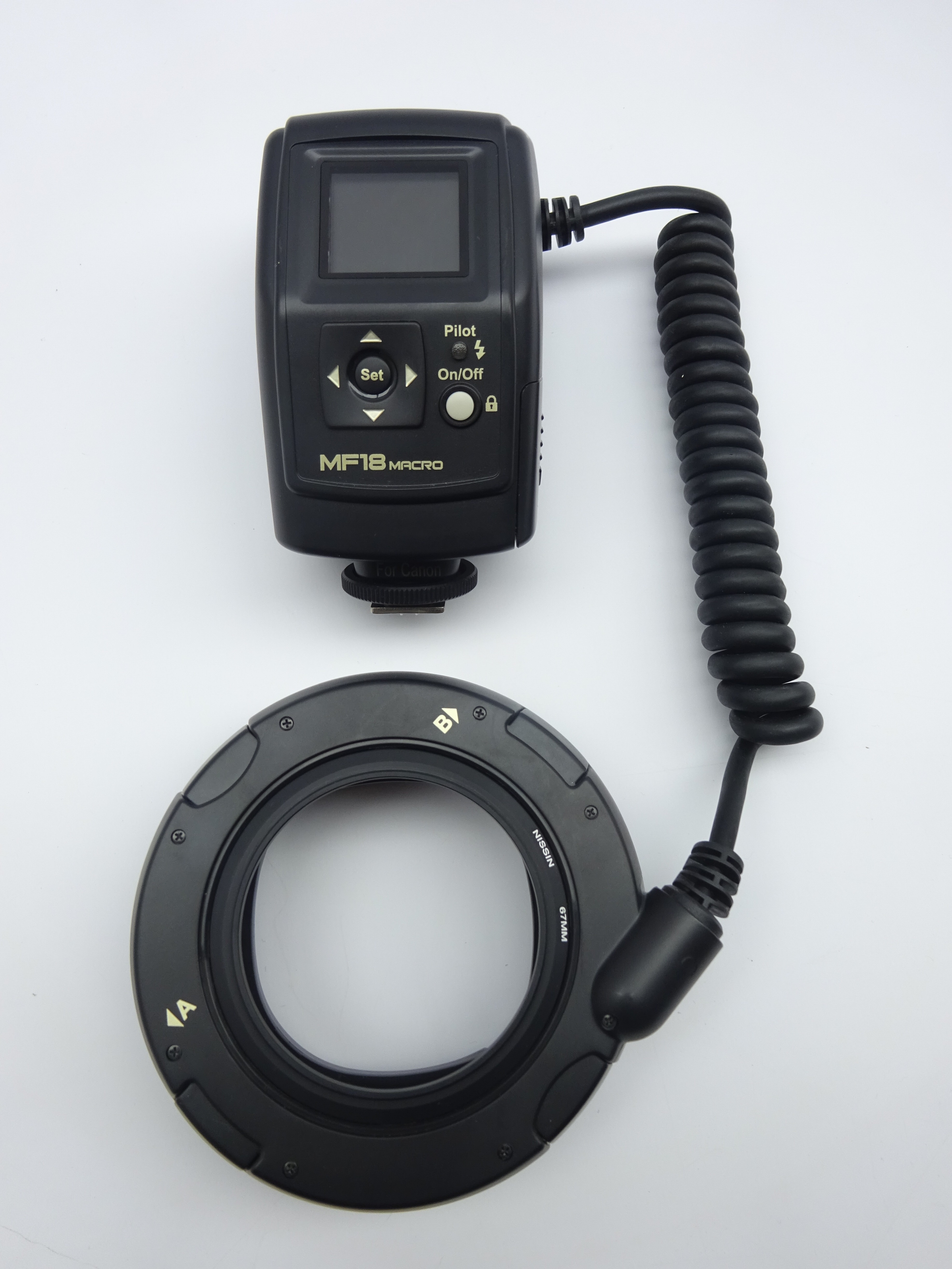 Nissin MF18 MACRO light ring flash for canon with case - Image 2 of 2