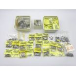 Quantity of unpainted die cast Military war gaming figures, 15mm, including British & French,