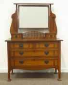 Late 19th/early 20th century oak Art Nouveau dressing table,
