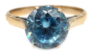 9ct rose gold (tested) round blue zircon? ring Condition Report & Further Details
