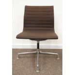 Charles & Ray Eames for Herman Miller - 1970s swivel office desk chair,