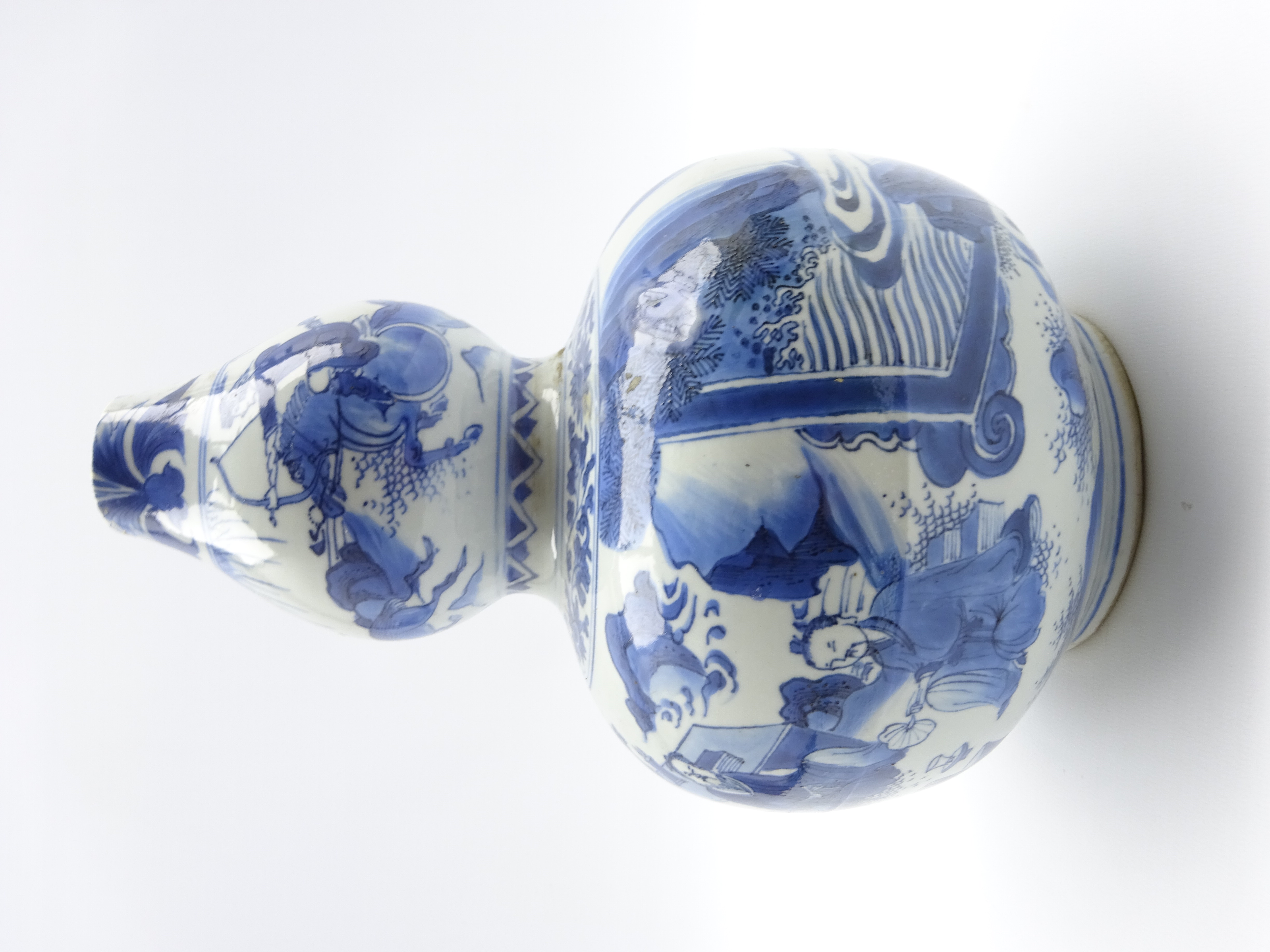 17th Century Chinese gourd shape vase decorated with a hunter chasing a stag, - Image 3 of 4