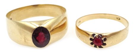 Two 14ct gold garnet rings,