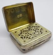 George III silver vinaigrette with gilded grille and circular cartouche engraved with a monogram