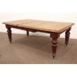 Victorian oak telescopic extending dining table, moulded rectangular top with rounded corners,