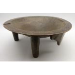 Tribal wooden kava bowl on 4 turned legs D43cm Condition Report & Further Details